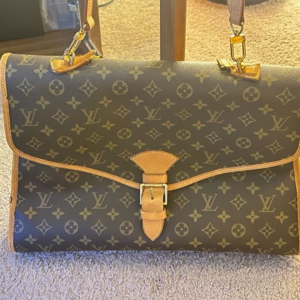 Sold LV Vuitton Beverly Vintage Bag with Shoulder Strap
